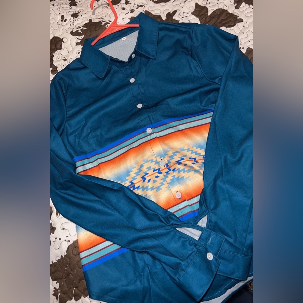 Beautiful turquoise and Aztec button up!